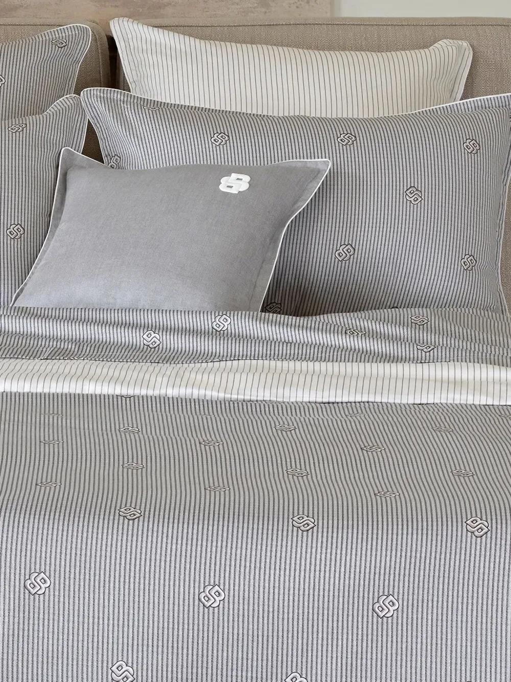 BOSS stripe logo duvet cover | Bedding | Image 2