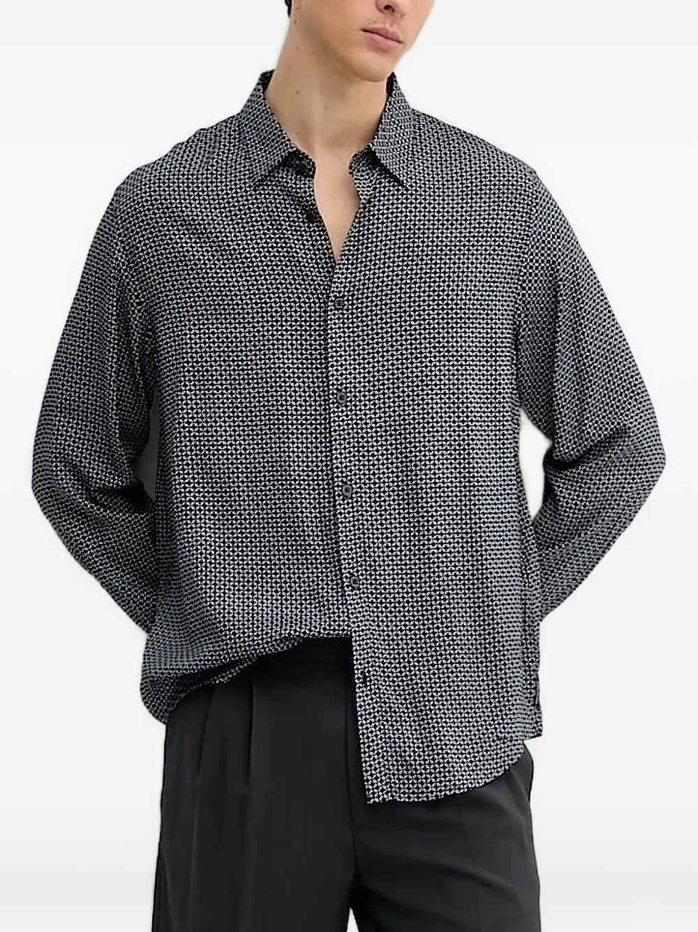 Armani Exchange ジオメトリックパターン シャツ - ブラック Armani Exchange ジオメトリックパターン シャツ - ブラック