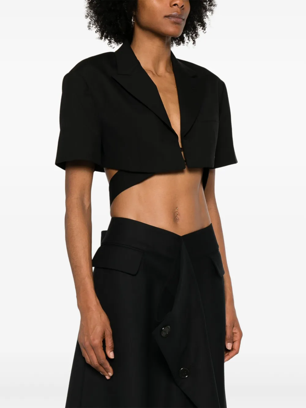Noir Kei Ninomiya Cropped blazer Zwart