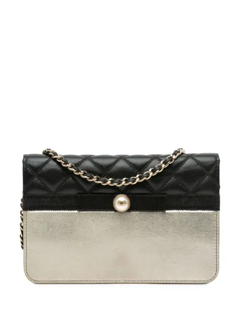 CHANEL Pre-Owned 2016-2017 Paris in Rome CC Bicolor Quilted Lambskin Wallet On Chain crossbody bag