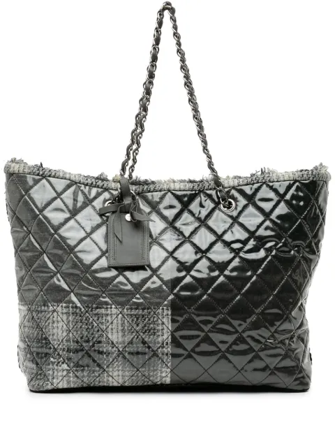 CHANEL Pre-Owned 2009-2010 Large Quilted Tweed and Vinyl Funny Patchwork tote bag