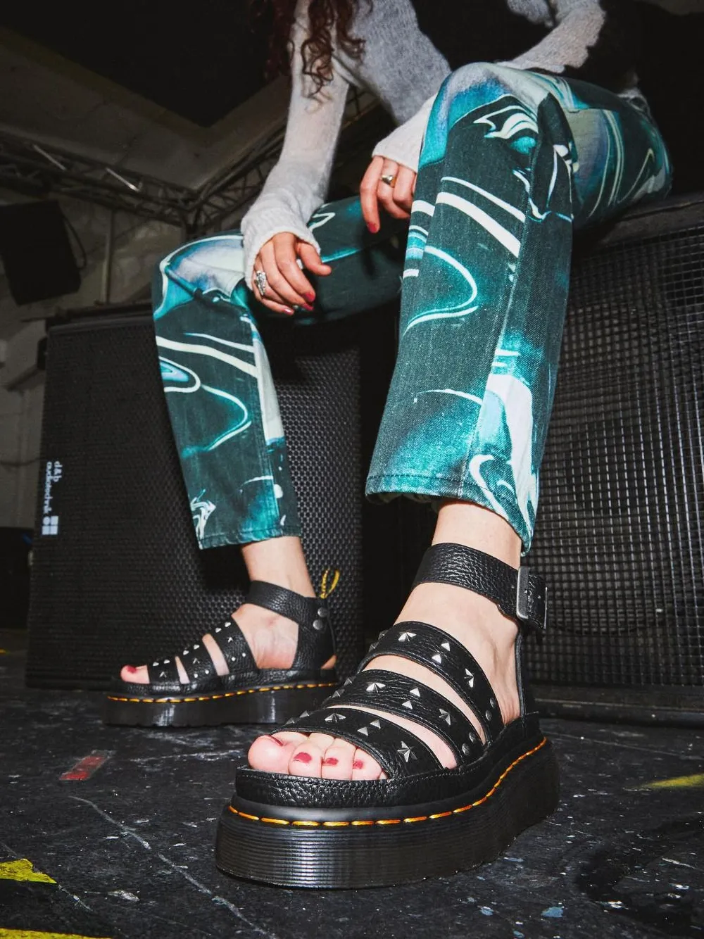 Dr. Martens Clarissa II Quad サンダル | ブラック | FARFETCH JP