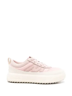 Valentino Garavani ロックスタッズ アンタイトルド フラットフォーム