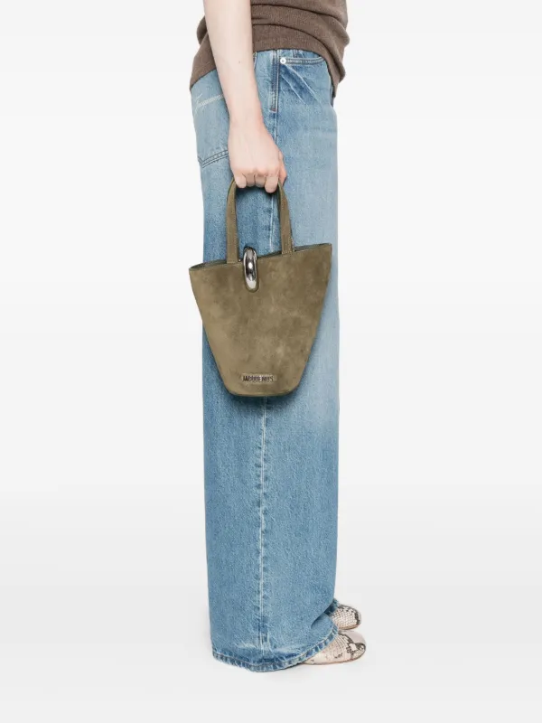 【JACQUEMUS】ルプチ バンボラ トートバッグ/追跡可能 Jacquemus Le Petit Bambola Tote Bag | グリーン | FARFETCH JP