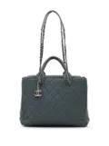 CHANEL Pre-Owned 2018 Medium Quilted Caviar Urban Companion Tote satchel - Blue