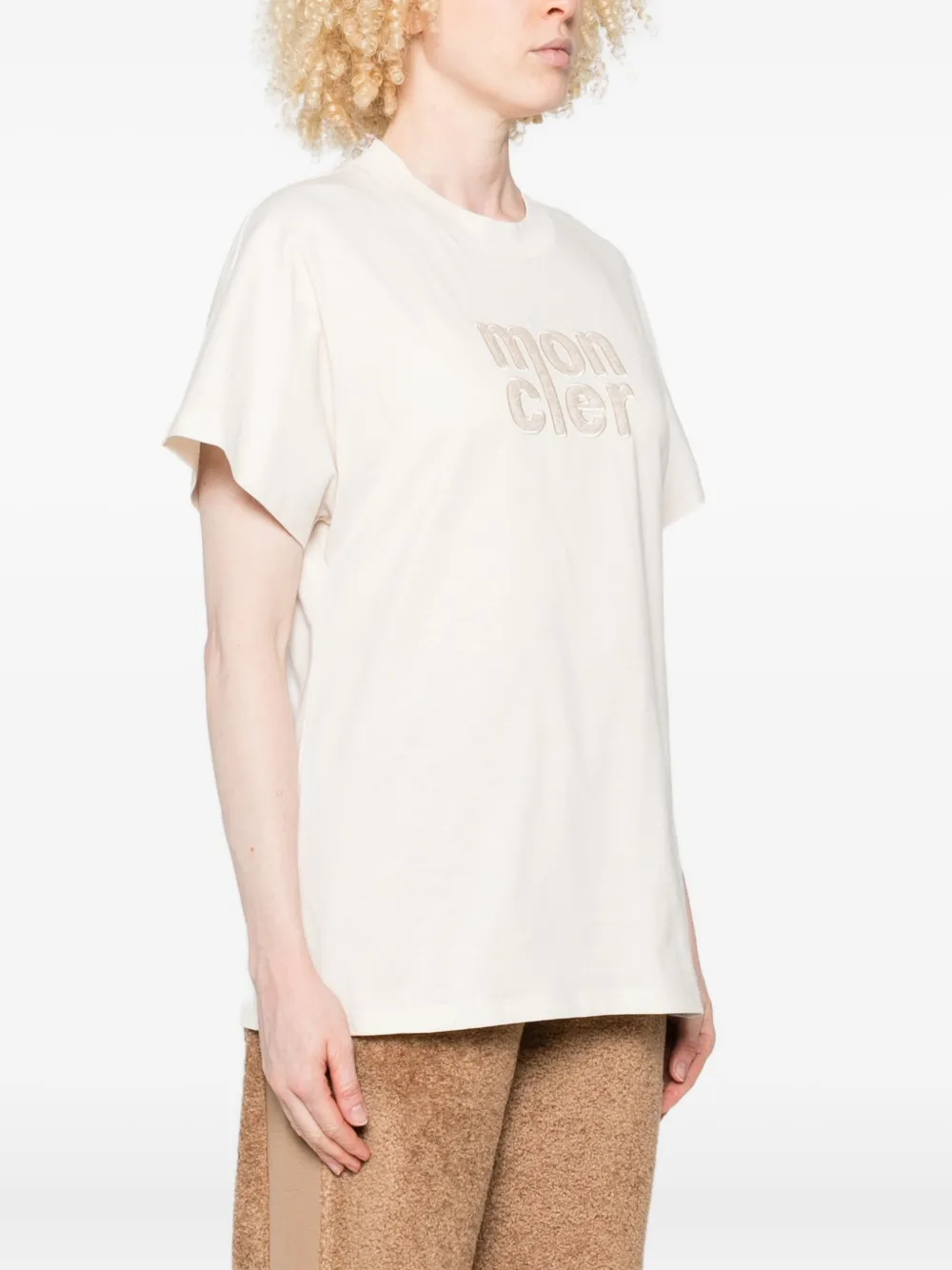Moncler T-shirt met geborduurd logo Beige