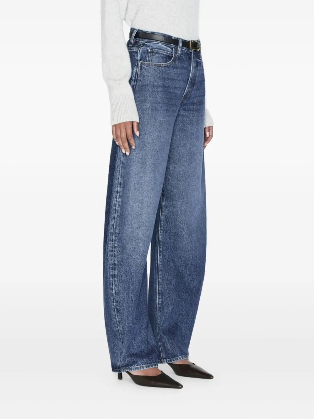Shop Frame The Bubble Jeans In 蓝色