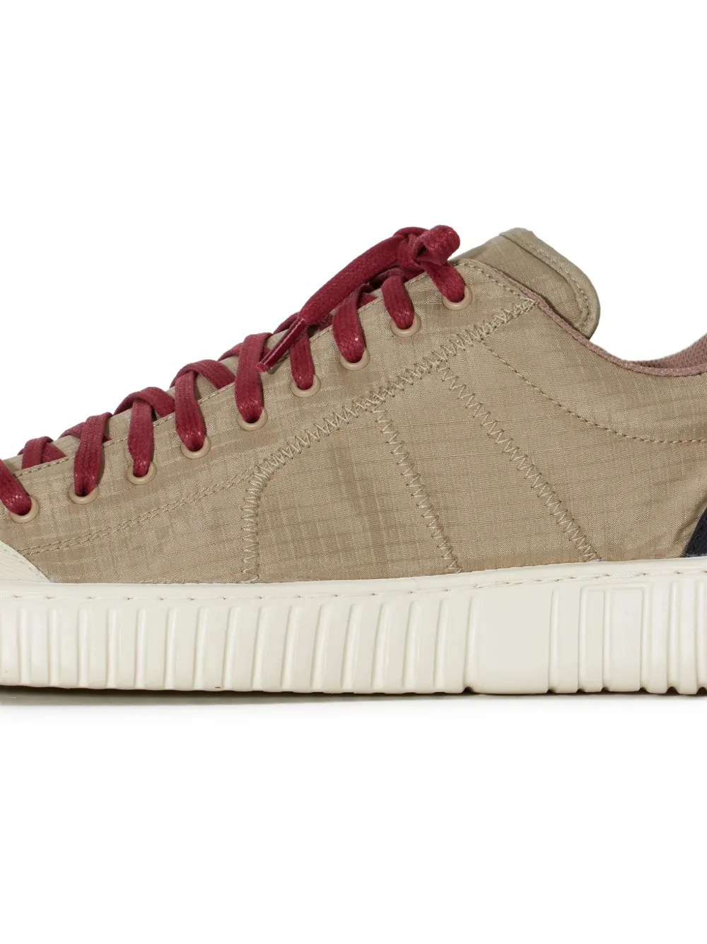 Osklen Riva sneakers met contrasterende neus 17132 RECLASSIFICAR BEIGE