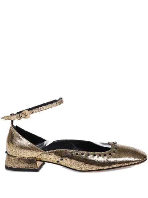 A.Bocca metallic-effect pumps