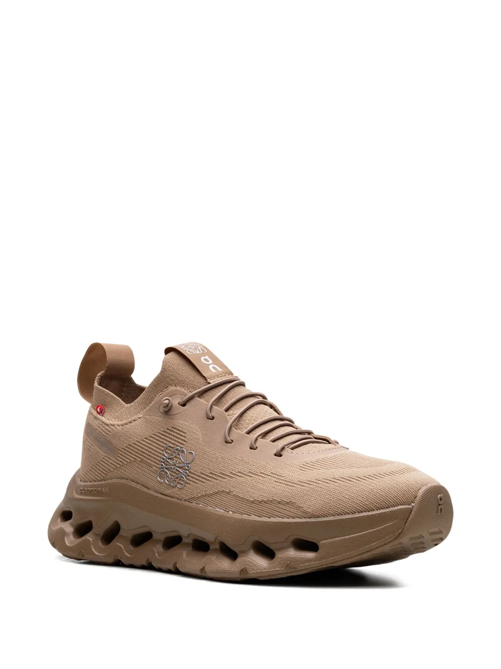 On Running x Loewe Cloudtilt "Dark Sand" sneakers | Performance Trainers | Image 2