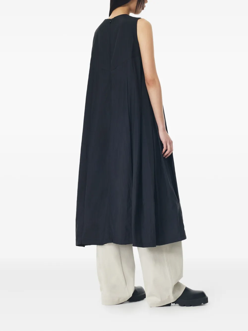 STUDIO TOMBOY sleeveless A-line midi dress Zwart
