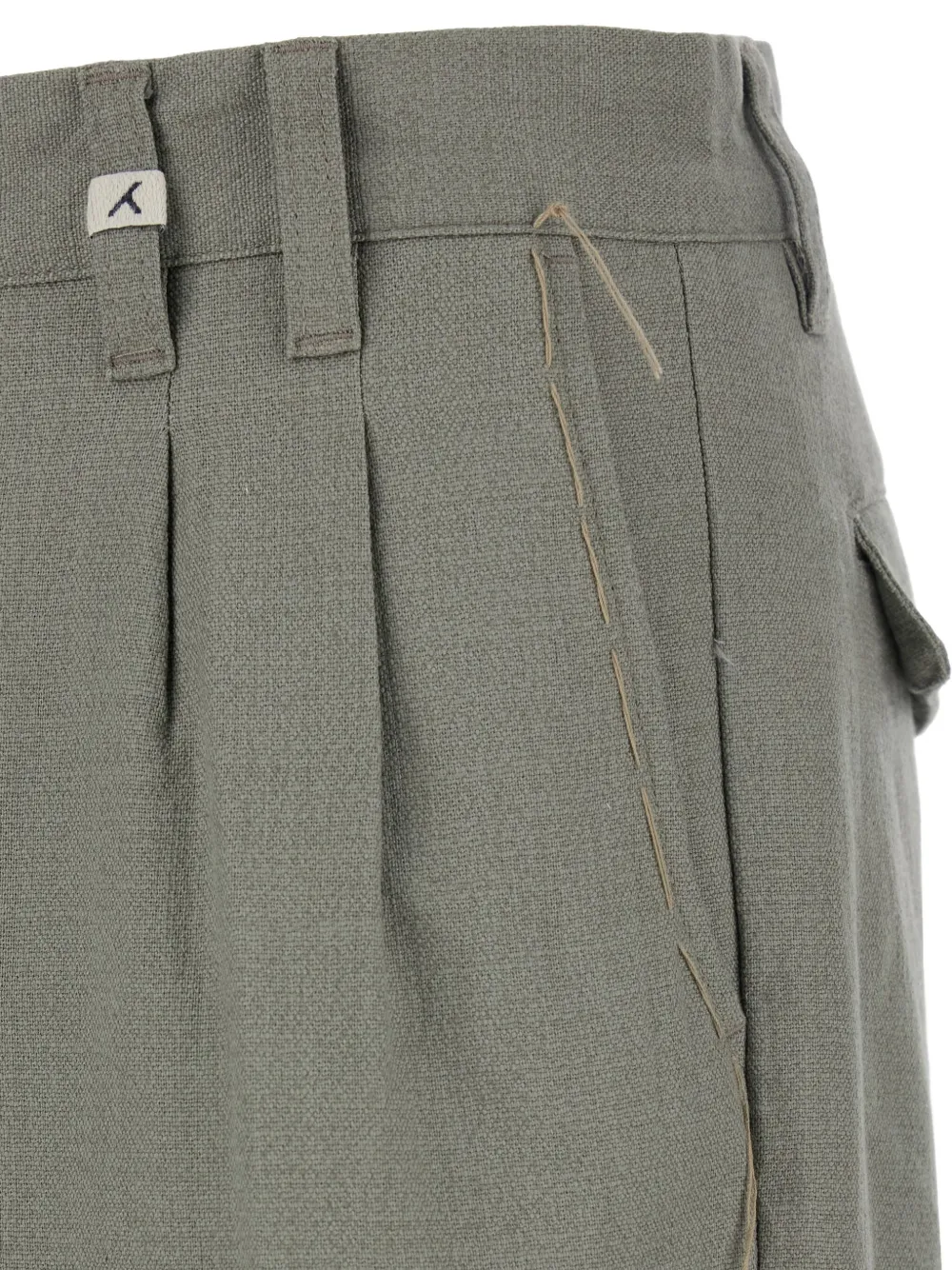 Myths Geplooide bermuda shorts Groen