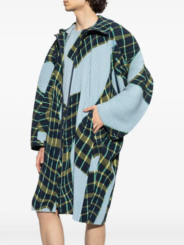 Homme Plissé Issey Miyake Windswept Plaid Coat | Blue | FARFETCH