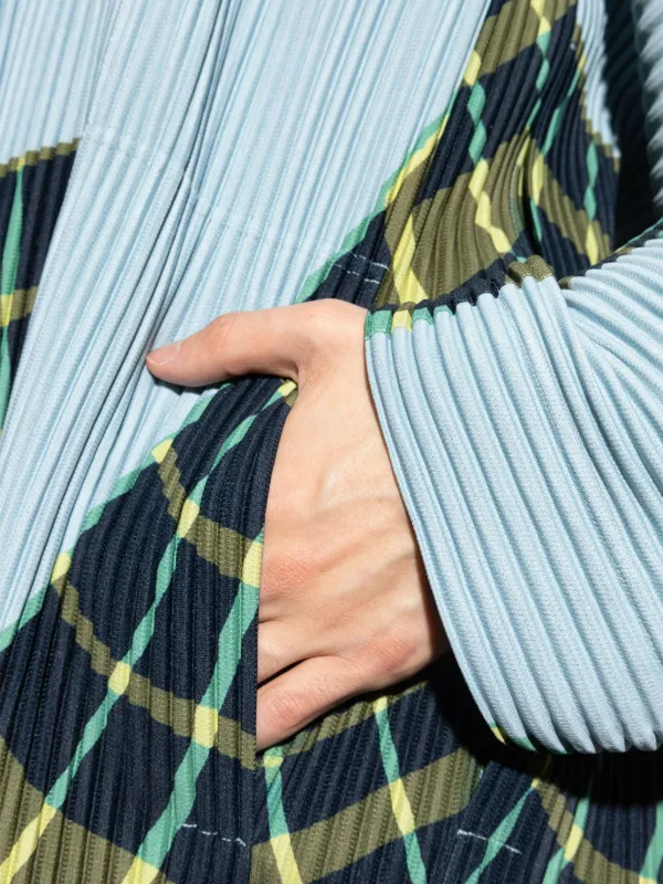 Homme Plissé Issey Miyake Windswept Plaid Coat | Blue | FARFETCH