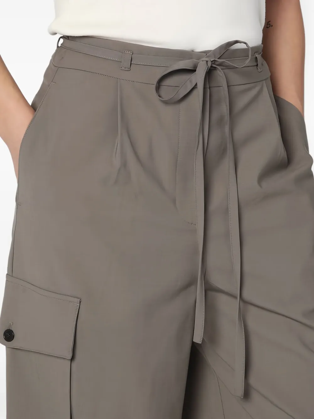 Rohe Wide Cargo Trousers In Taupe In Gray