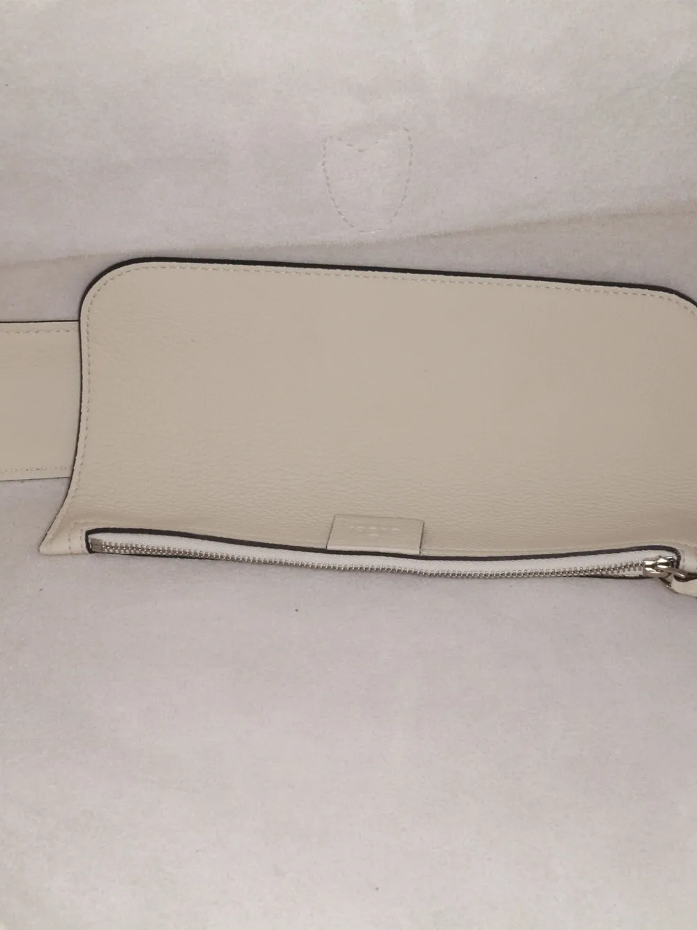 Pre-owned Gucci 2016-2024 Calfskin Soft Jackie Hobo Bag In White