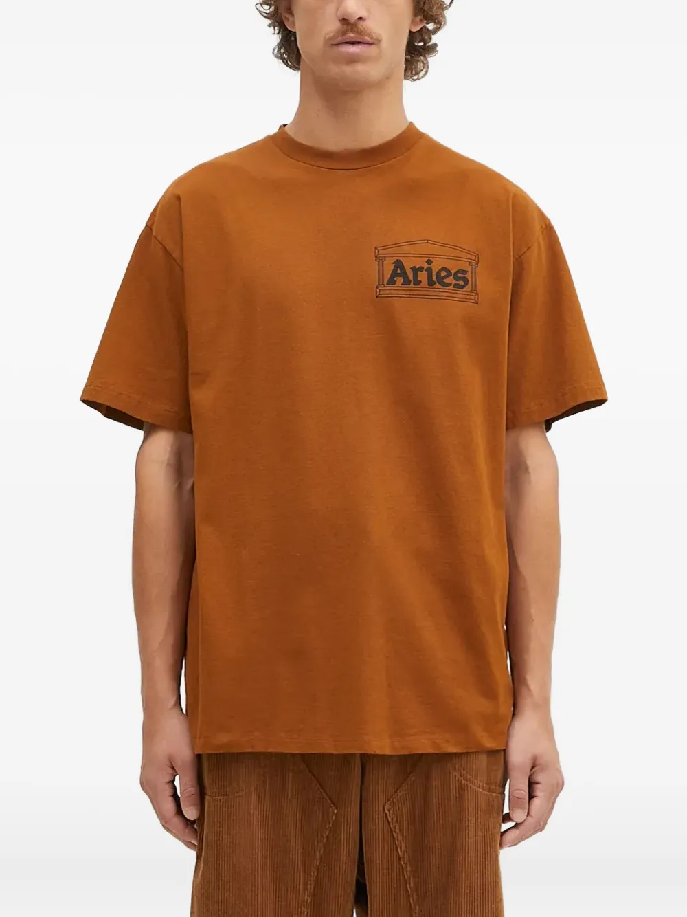 Aries T-shirt met logoplakkaat Bruin