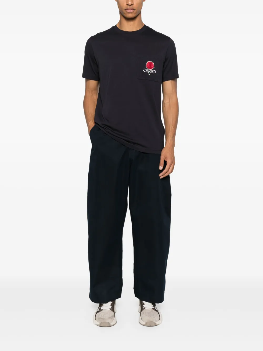 Moncler T-shirt met geborduurd logo - Blauw