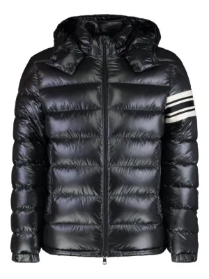 Nuova collezione di giacche da uomo di Moncler su FARFETCH