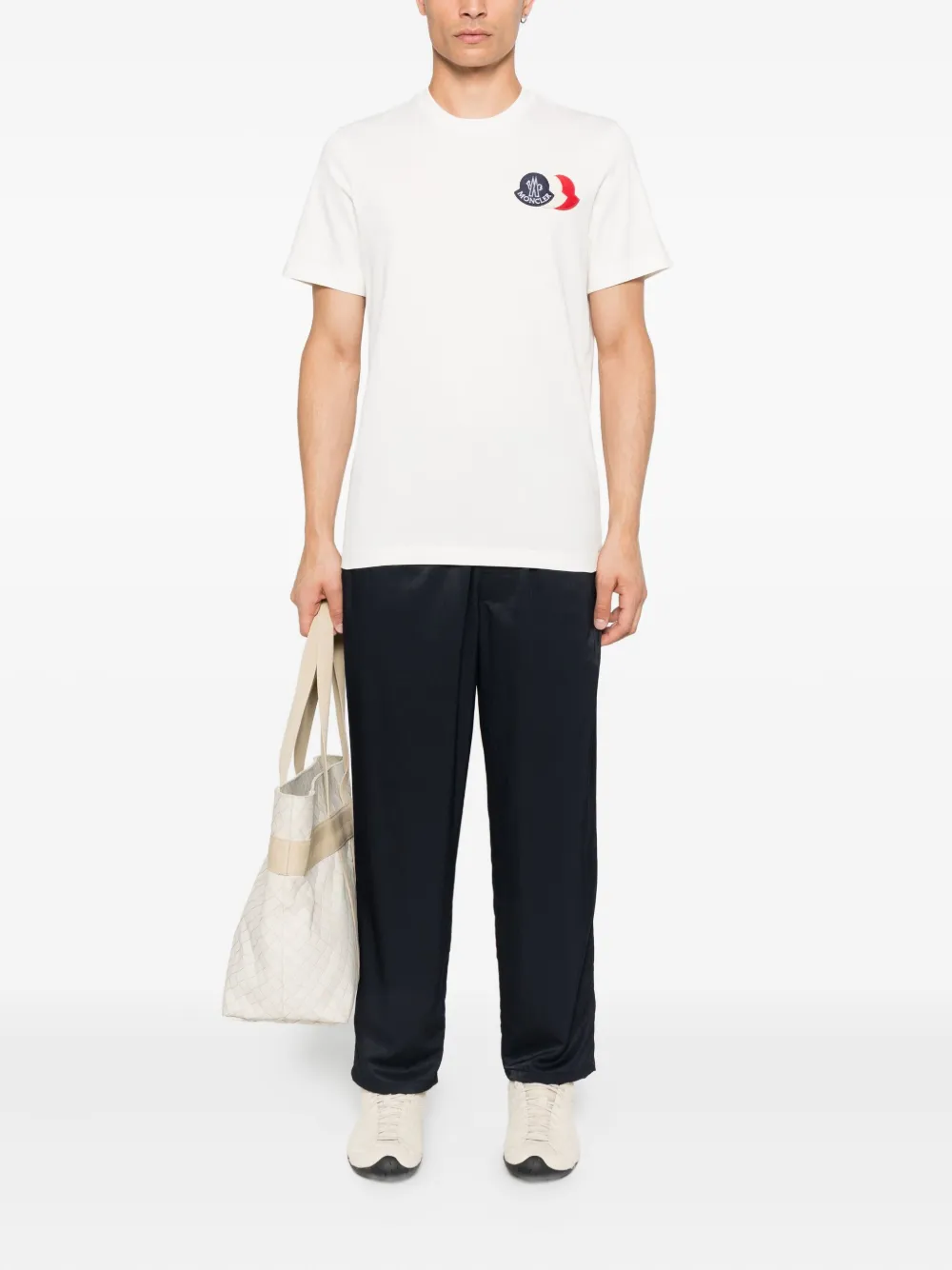 Moncler logo-patch T-shirt Beige