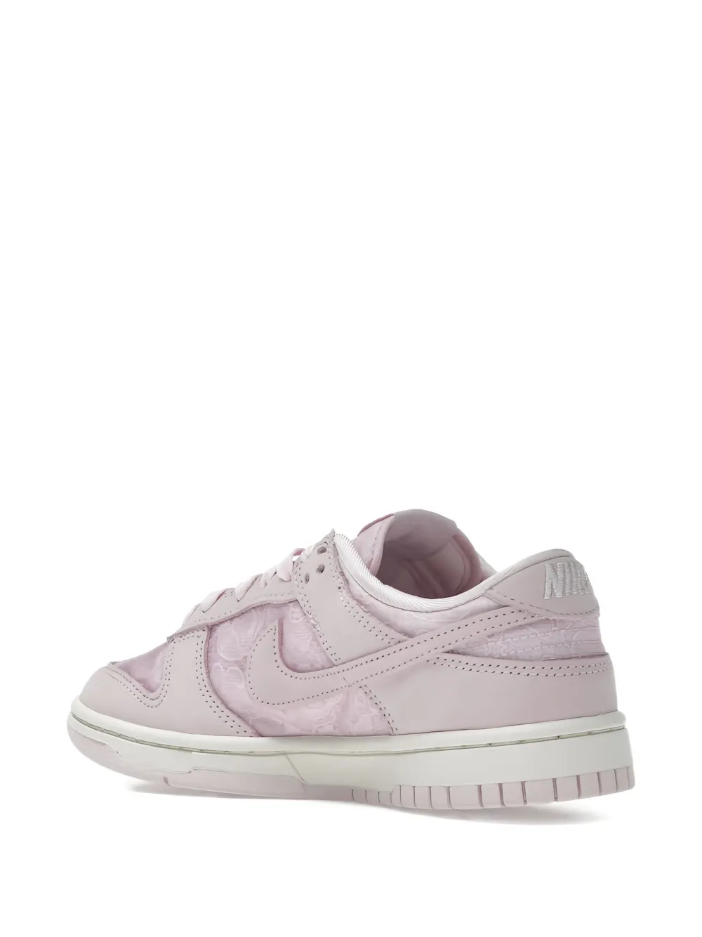 Nike Dunk Low floral-lace sneakers Pink