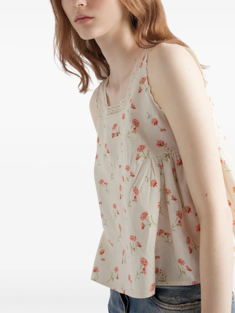 Prada Polotop met geborduurde bloemen Beige