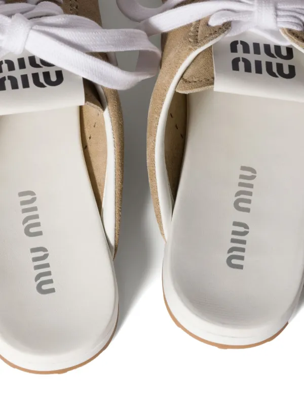 Miu Miu Mule Plume De Camurça | Neutro | FARFETCH BR