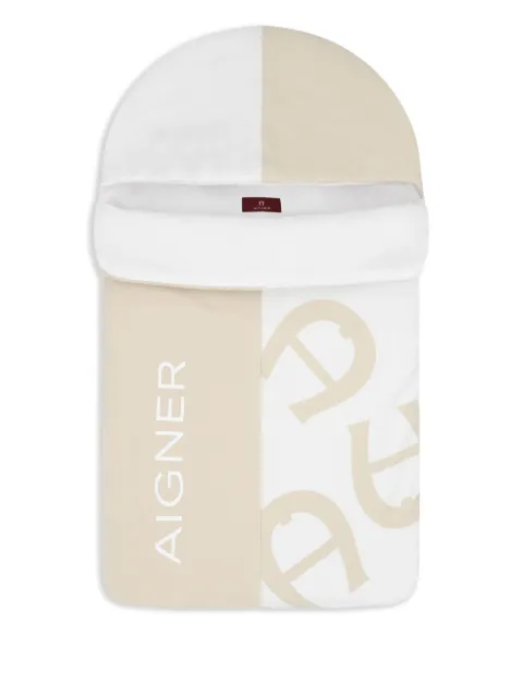 Aigner Kids logo baby nest