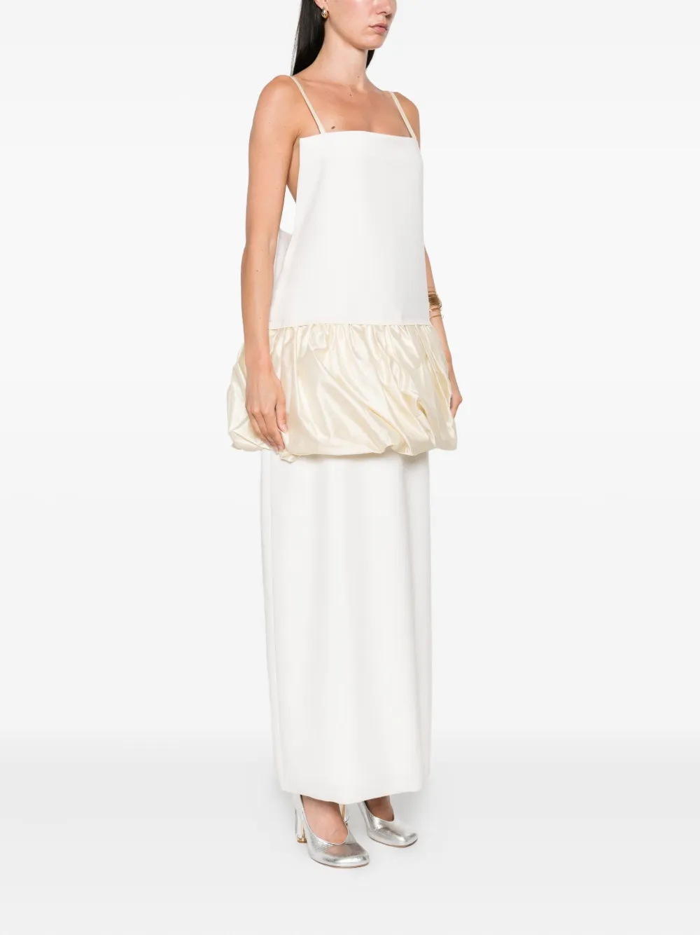 Carven Zijden jurk met ruches Beige