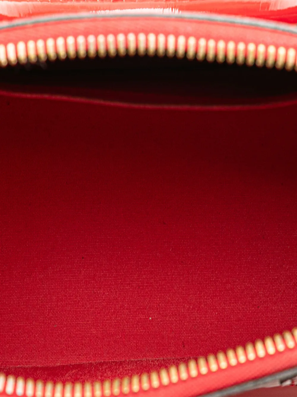 Pre-owned Louis Vuitton 2015 Monogram Vernis Alma Bb Satchel In Red