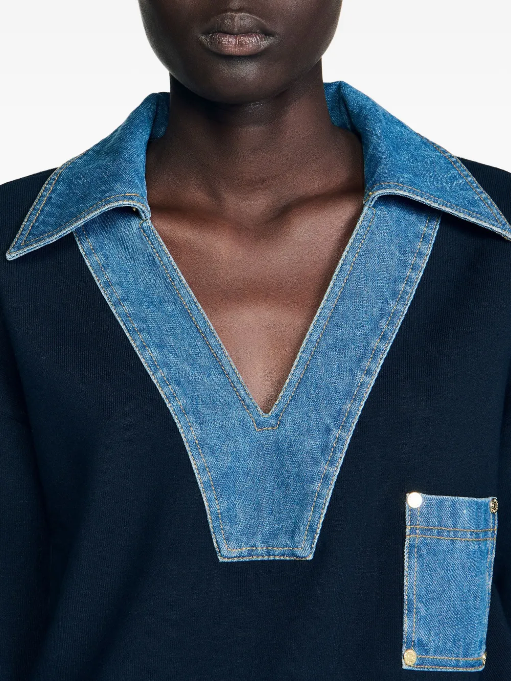 SANDRO Sweater met V-hals en denim afwerking Blauw