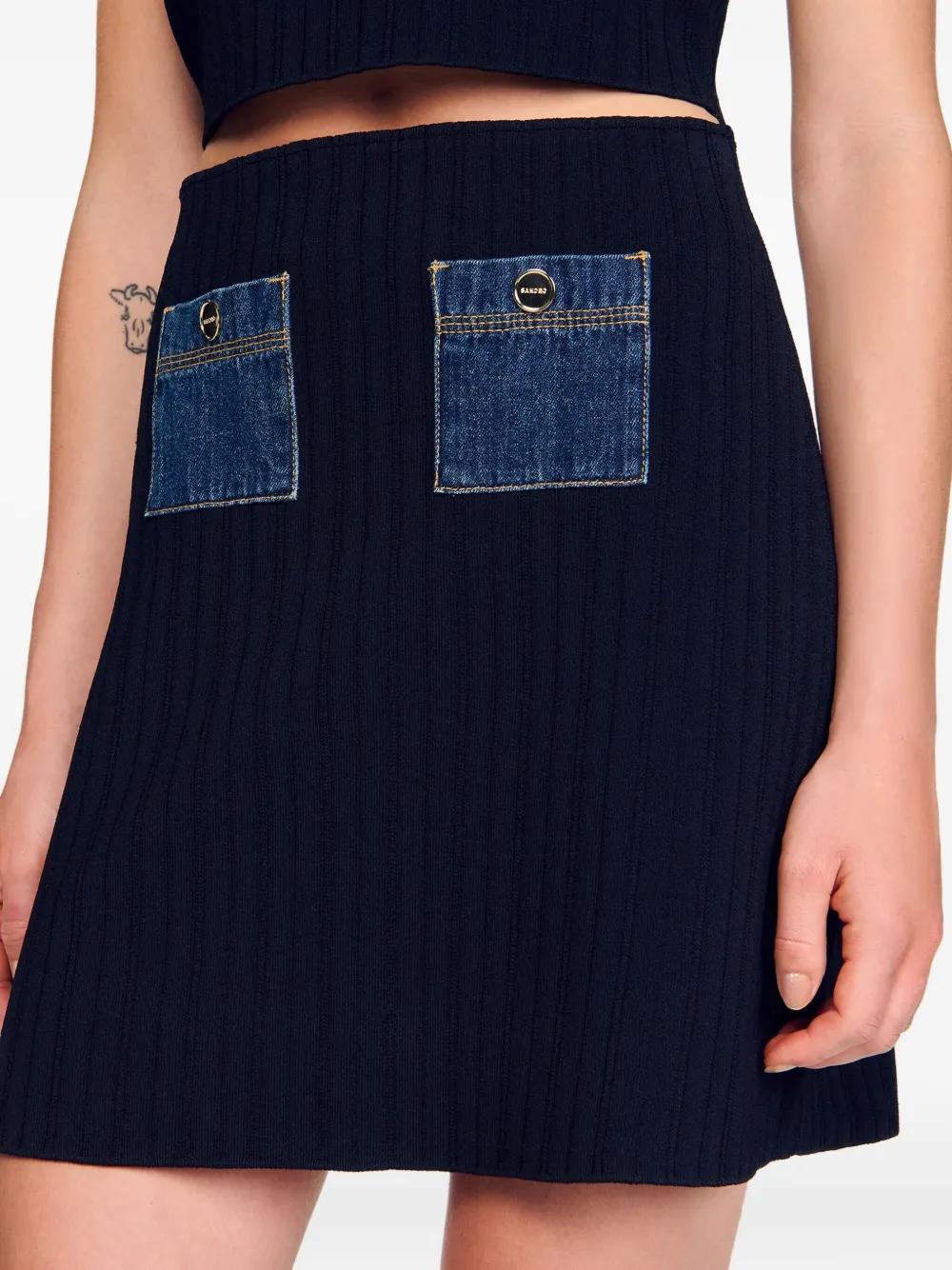 SANDRO Geribbelde mini-rok met denim zak Blauw