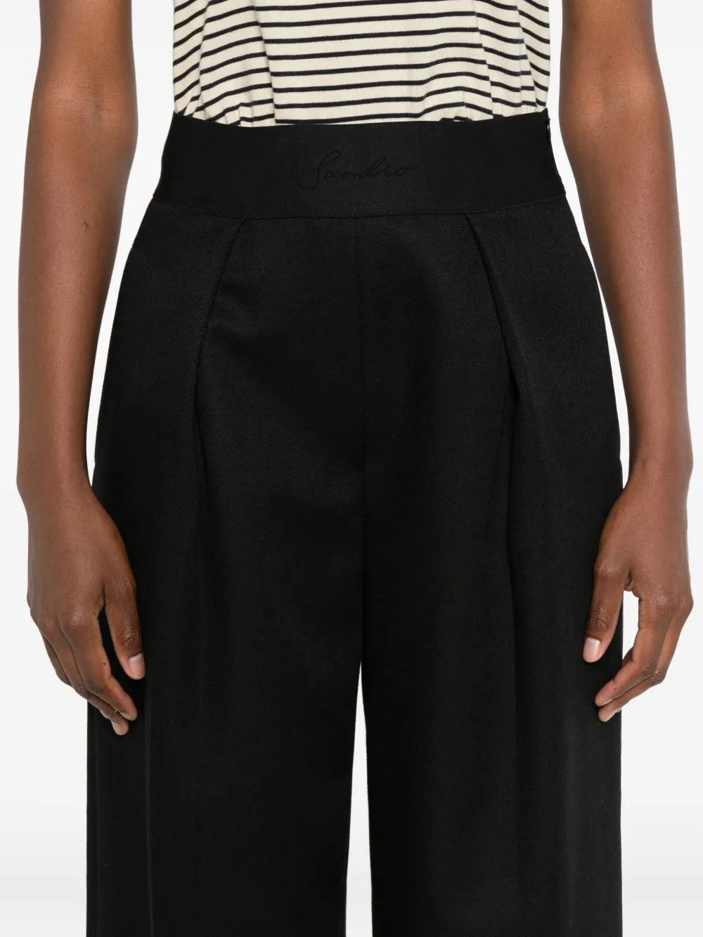 SANDRO Broek met geplooide voorkant Zwart