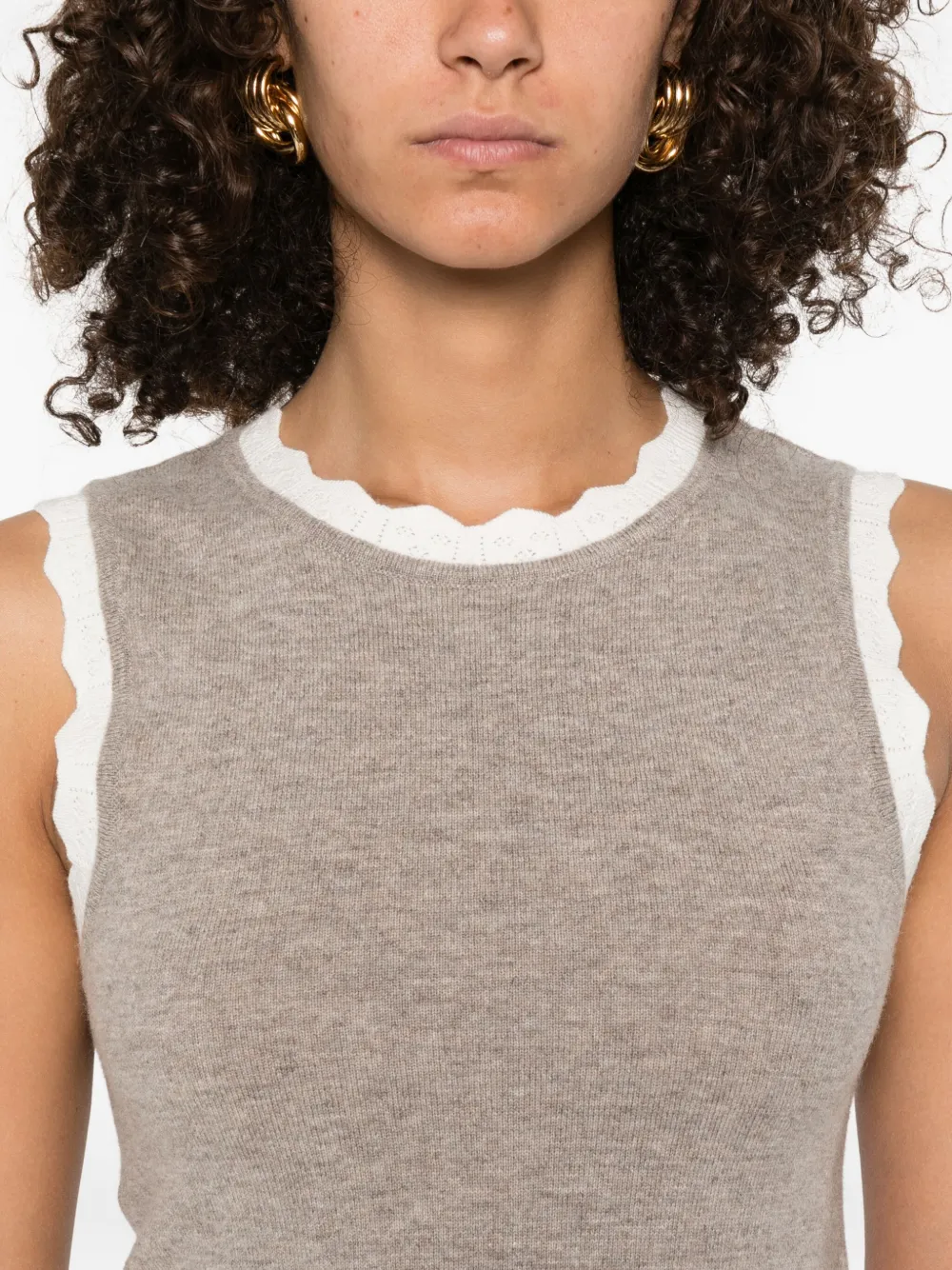 SANDRO Mouwloze top met gewelfde afwerking Beige