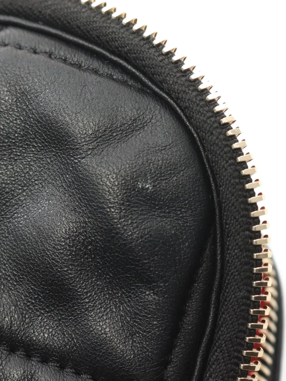 Pre-owned Chanel 2020-2021 Diamond-quilted Shoulder Bag In Black