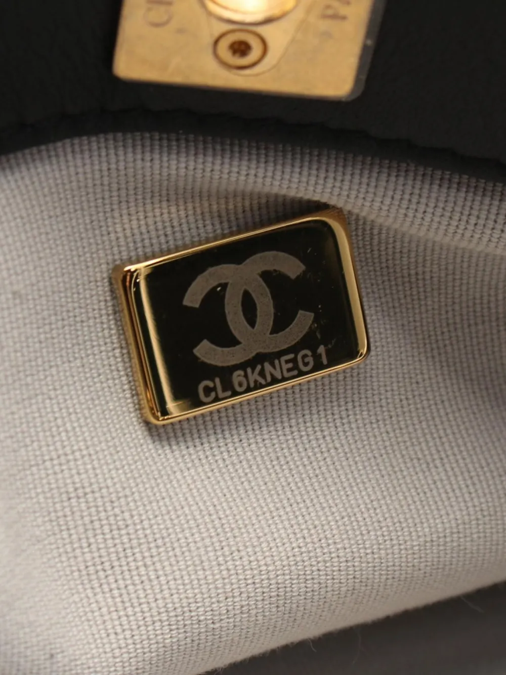 Pre-owned Chanel 2021s Coco Mark Tweed Shoulder Bag