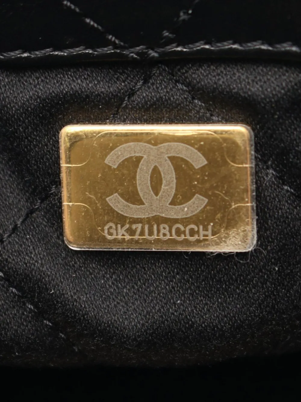 Pre-owned Chanel 2021 Large 22 Backpack In Black
