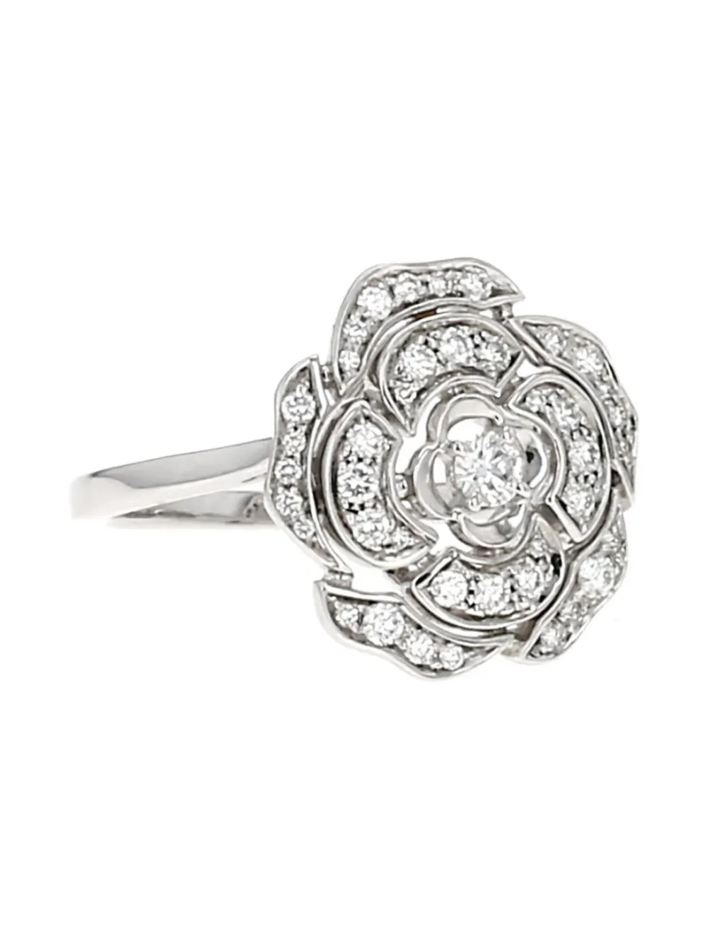 Pre-owned Chanel 18kt White Gold Bouton De Camélia Diamond Ring