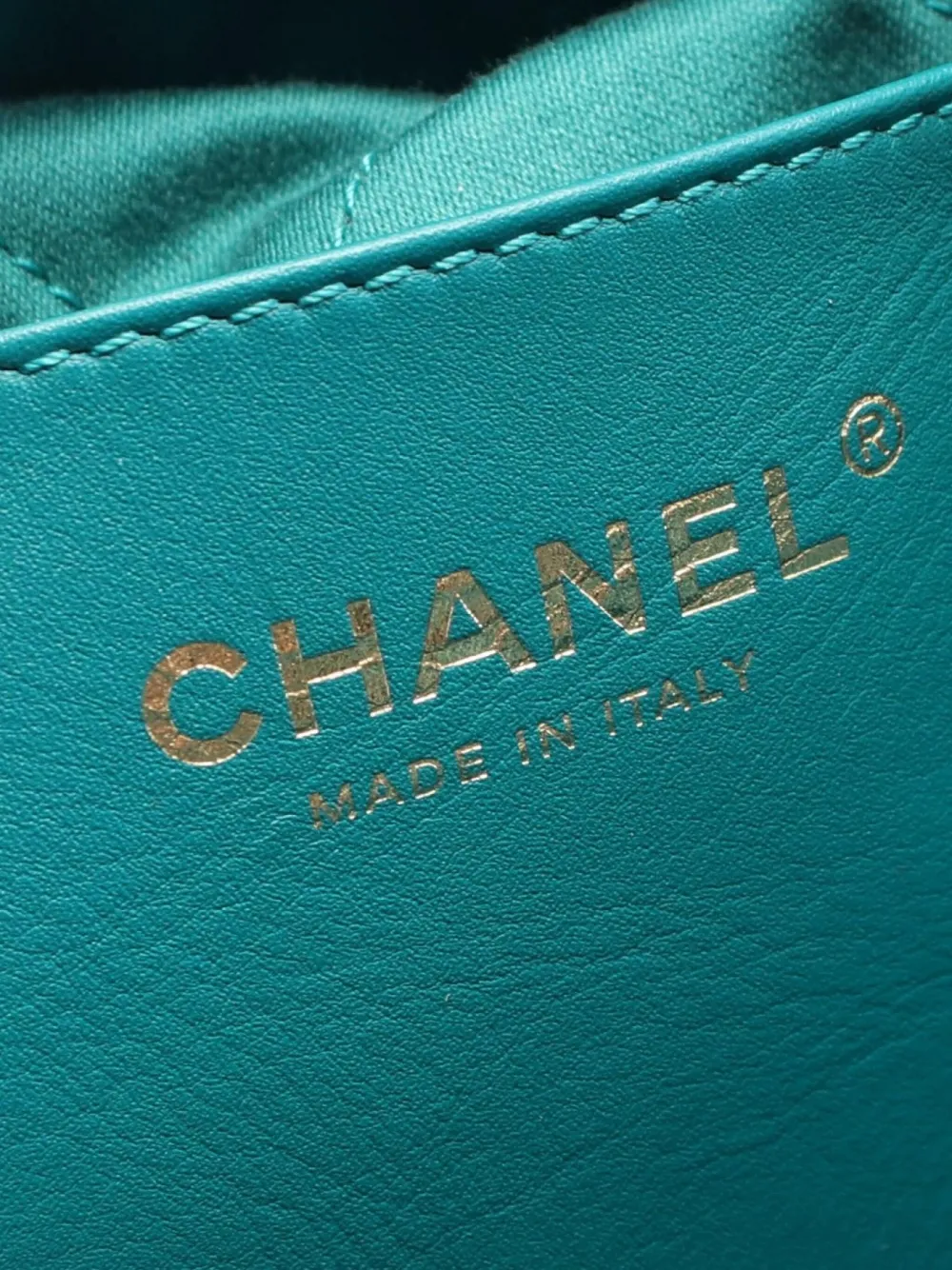 Pre-owned Chanel 2021 Mini 22 Handbag