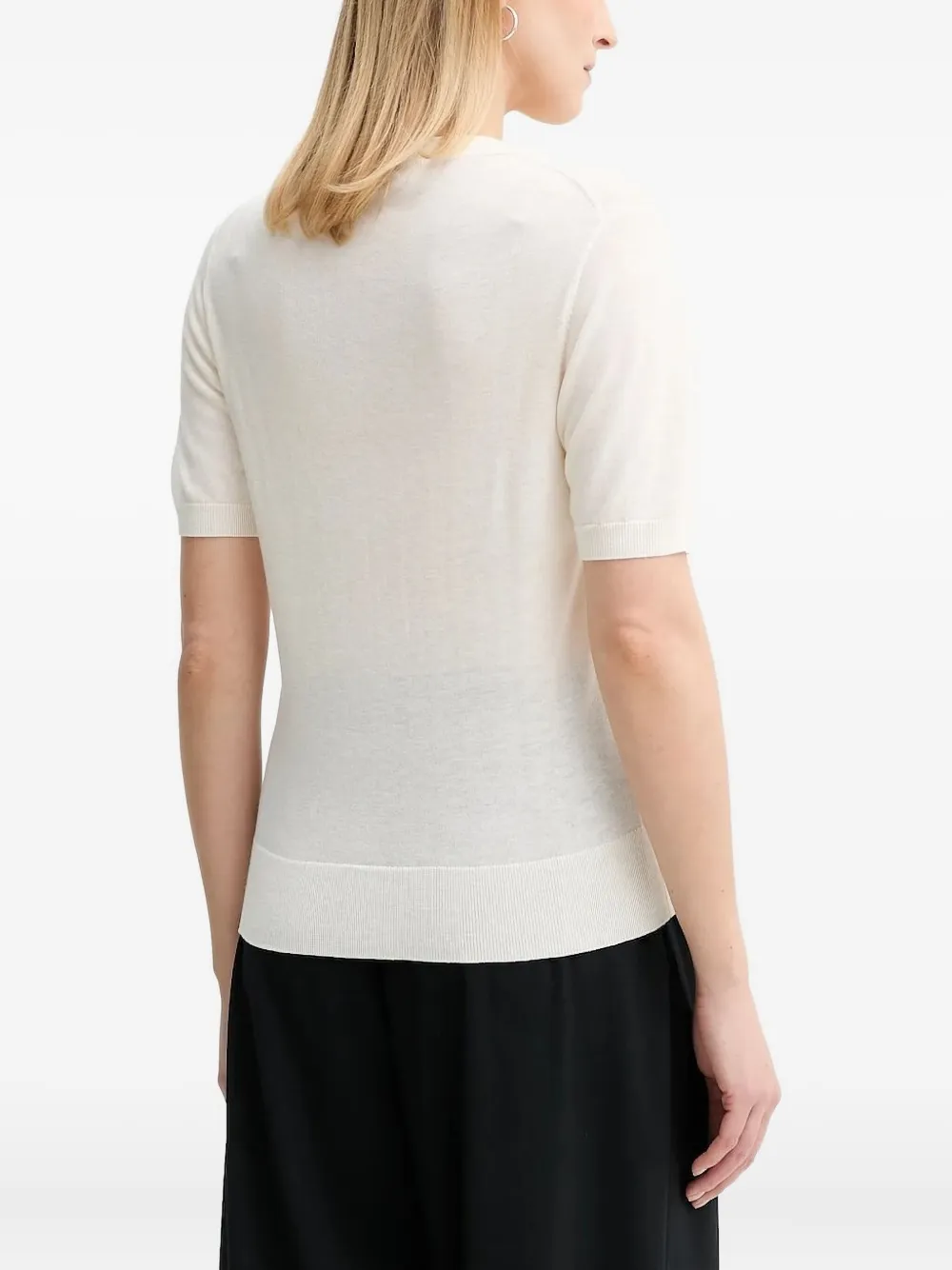 By Malene Birger Gebreid T-shirt met korte mouwen en keyhole-detail Wit