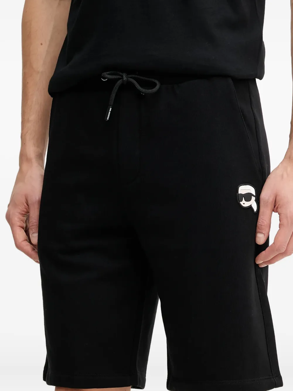 Karl Lagerfeld logo-patch drawstring shorts Zwart