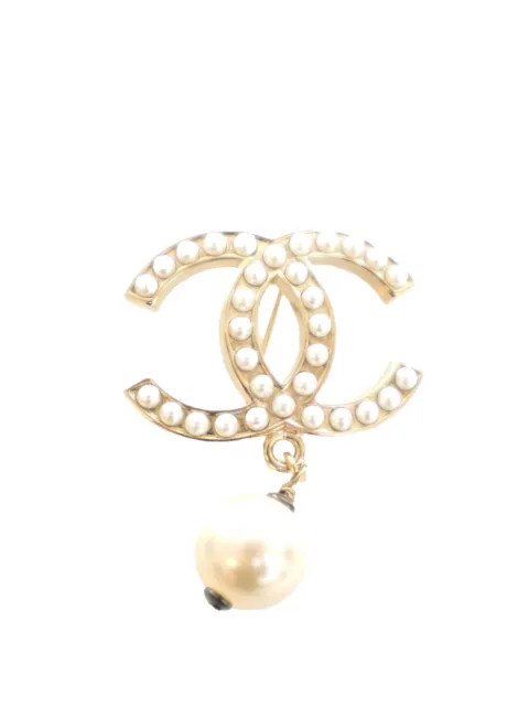 CHANEL Pre-Owned broche CC en plaqué or à perles artificielles (2013)