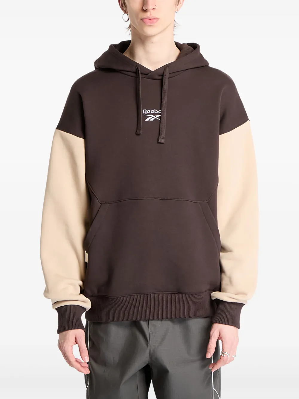 Reebok Zweifarbiger Hoodie | Braun | Image 1