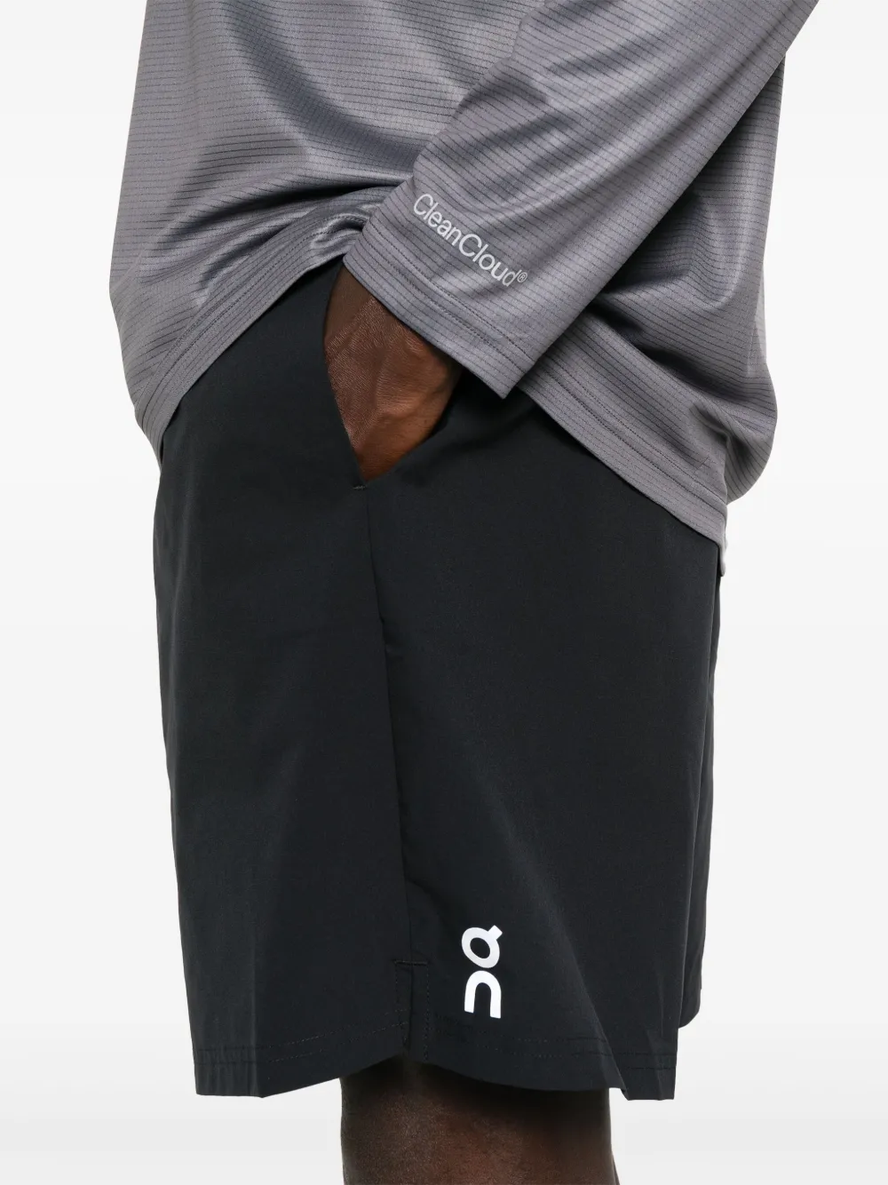 On Running 7" Core shorts Zwart