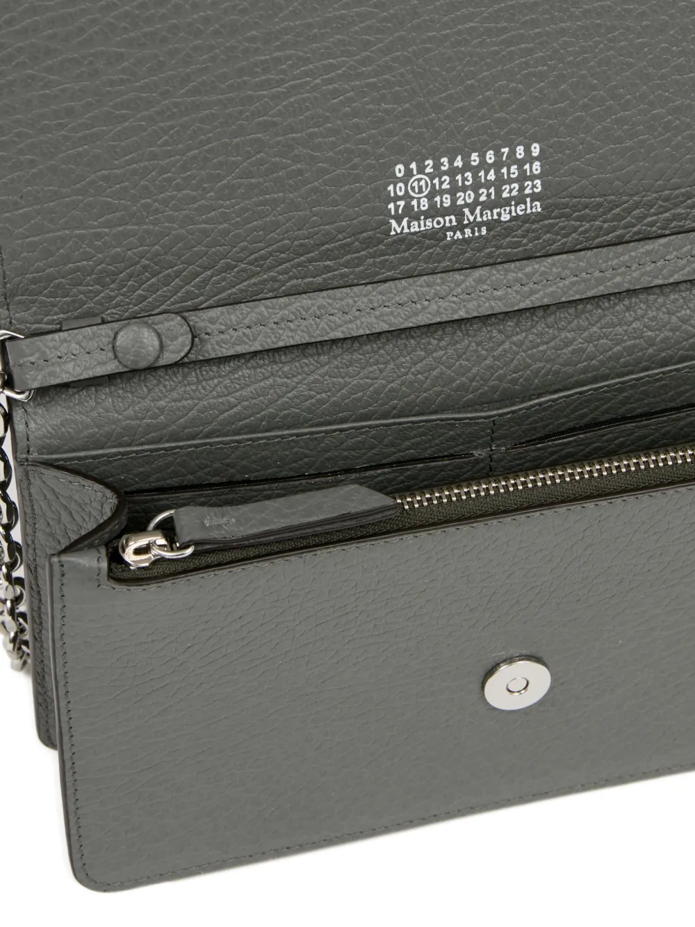 Maison Margiela Leren portemonnee met ketting Grijs