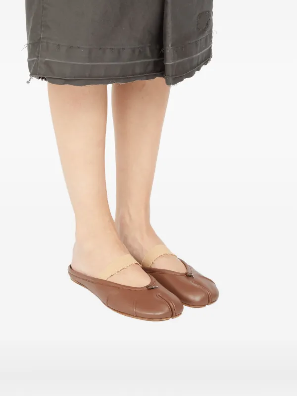 Maison Margiela Tabi Mules | Brown | FARFETCH