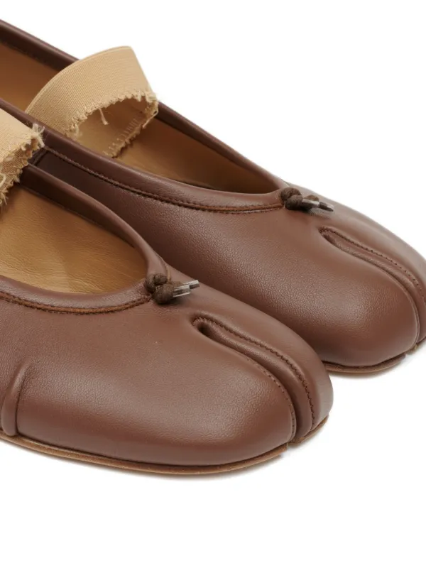 Maison Margiela Tabi Ballet Flats | Brown | FARFETCH