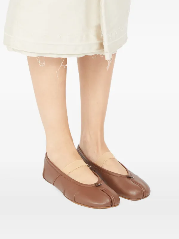 Maison Margiela Tabi Ballet Flats | Brown | FARFETCH