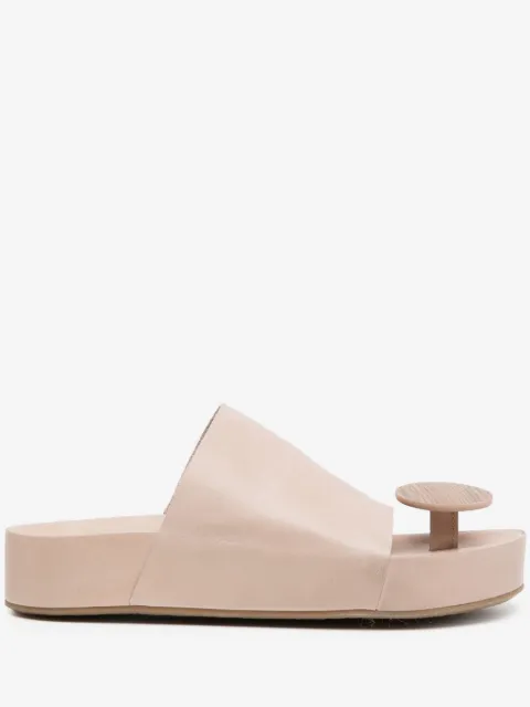 Uma Wang round-toe leather flat sandals