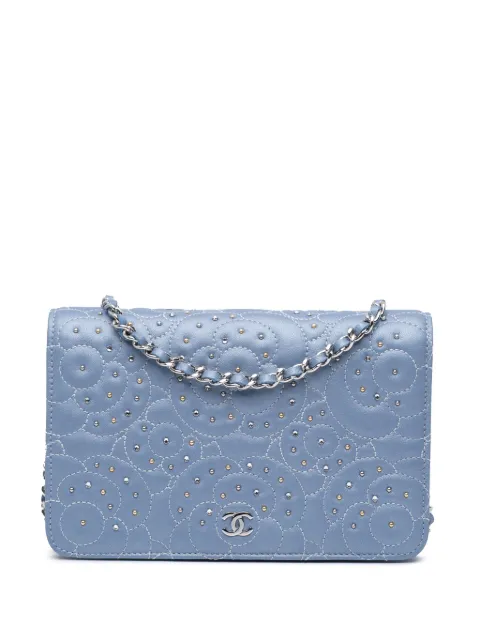CHANEL Pre-Owned 2019 Camellia Wallet On Chain Schultertasche aus Lammleder mit Nieten